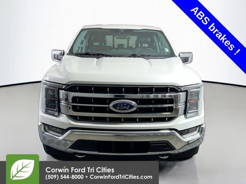 Used 2021 Ford F150 Lariat w/ Equipment Group 502A High AWD/4WD image 4