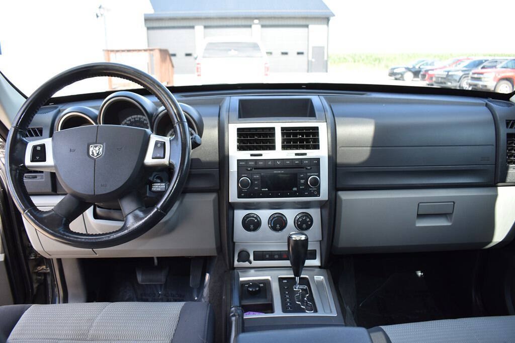 Used 2007 Dodge Nitro SLT AWD/4WD image 18