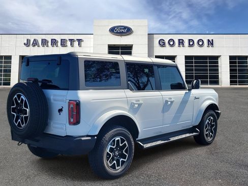 Certified 2025 Ford Bronco Outer Banks AWD/4WD image 4