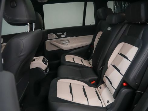Used 2024 Mercedes-Benz GLS 63 AMG 4MATIC image 18