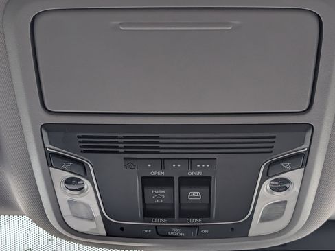 Used 2020 Honda Ridgeline RTL-E image 31