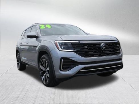 Used 2024 Volkswagen Atlas SEL Premium R-Line image 9