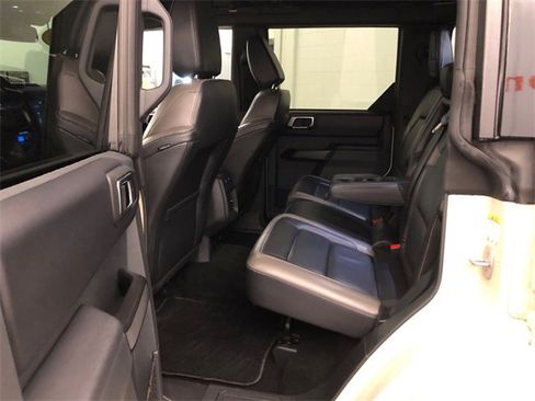 Used 2025 Ford Bronco Outer Banks image 28