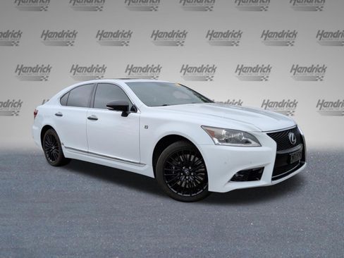 Used 2015 Lexus LS 460 RWD image 2