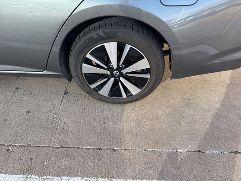 Certified 2022 Nissan Altima 2.5 SV image 10