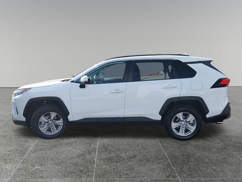 Certified 2025 Toyota RAV4 XLE AWD/4WD image 4
