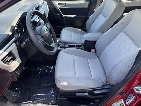 Used 2015 Toyota Corolla LE image 14