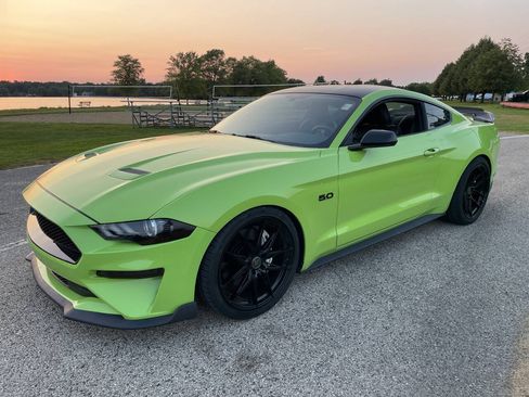Used 2020 Ford Mustang GT RWD image 6