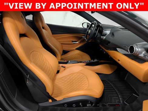 Used 2022 Ferrari F8 Tributo image 2
