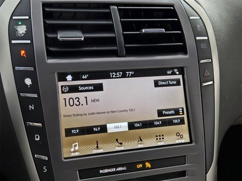 Used 2017 Lincoln MKZ Select w/ Select Plus Package image 18