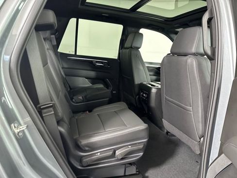 Used 2025 Chevrolet Tahoe LT w/ Comfort Package image 35