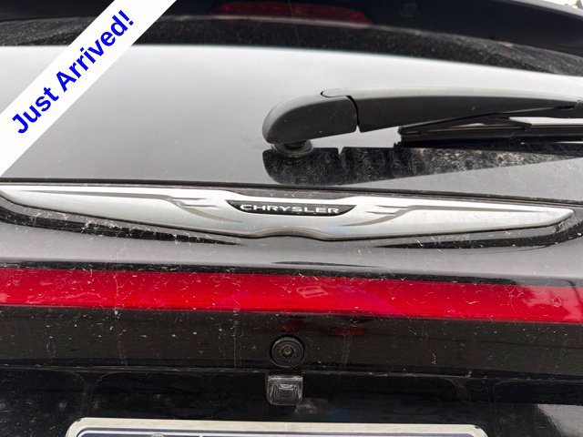 Used 2026 Chrysler Pacifica Select FWD image 12