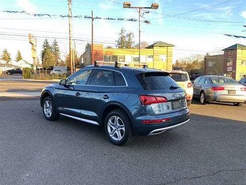 Used 2018 Audi Q5 2.0T Premium Plus w/ Premium Plus Package AWD/4WD image 3