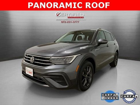 Used 2023 Volkswagen Tiguan SE w/ Panoramic Sunroof Package image 1
