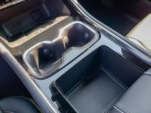 New 2026 Chevrolet Traverse LT w/ Driver Confidence Package image 13