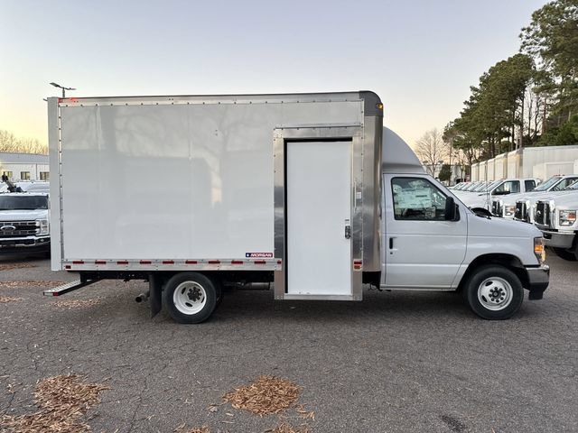 New 2025 Ford E-350 and Econoline 350 Super Duty w/ Driver's Safety Package RWD image 9