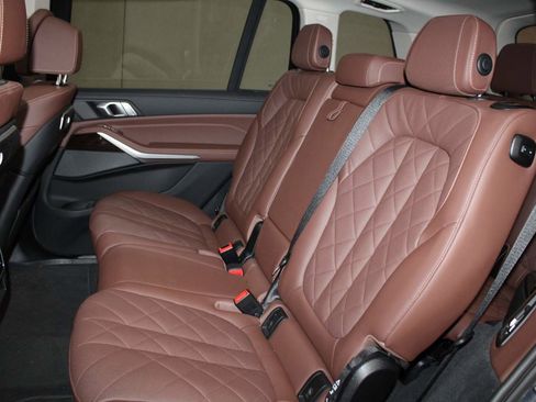 Certified 2023 BMW X7 xDrive40i w/ Premium Package image 14