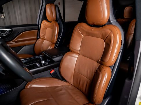 Used 2021 Lincoln Aviator Reserve w/ Equipment Group 202A AWD/4WD image 5