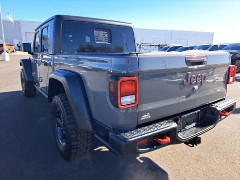Used 2022 Jeep Gladiator Rubicon w/ Cold Weather Group image 9