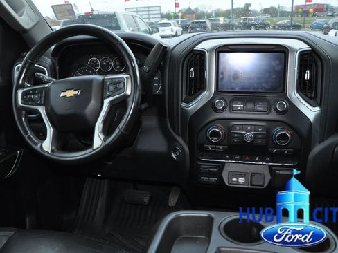 Used 2020 Chevrolet Silverado 1500 LT w/ Texas Edition image 19