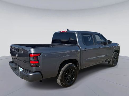 Used 2023 Nissan Frontier SV w/ Midnight Edition Package image 4