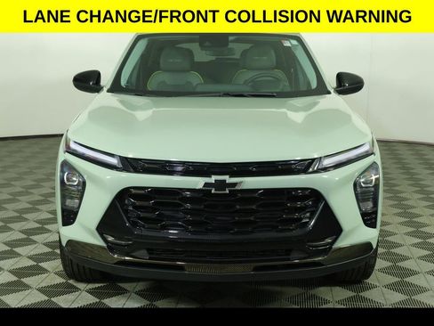 Certified 2025 Chevrolet Trax ACTIV w/ Driver Confidence Package FWD image 9