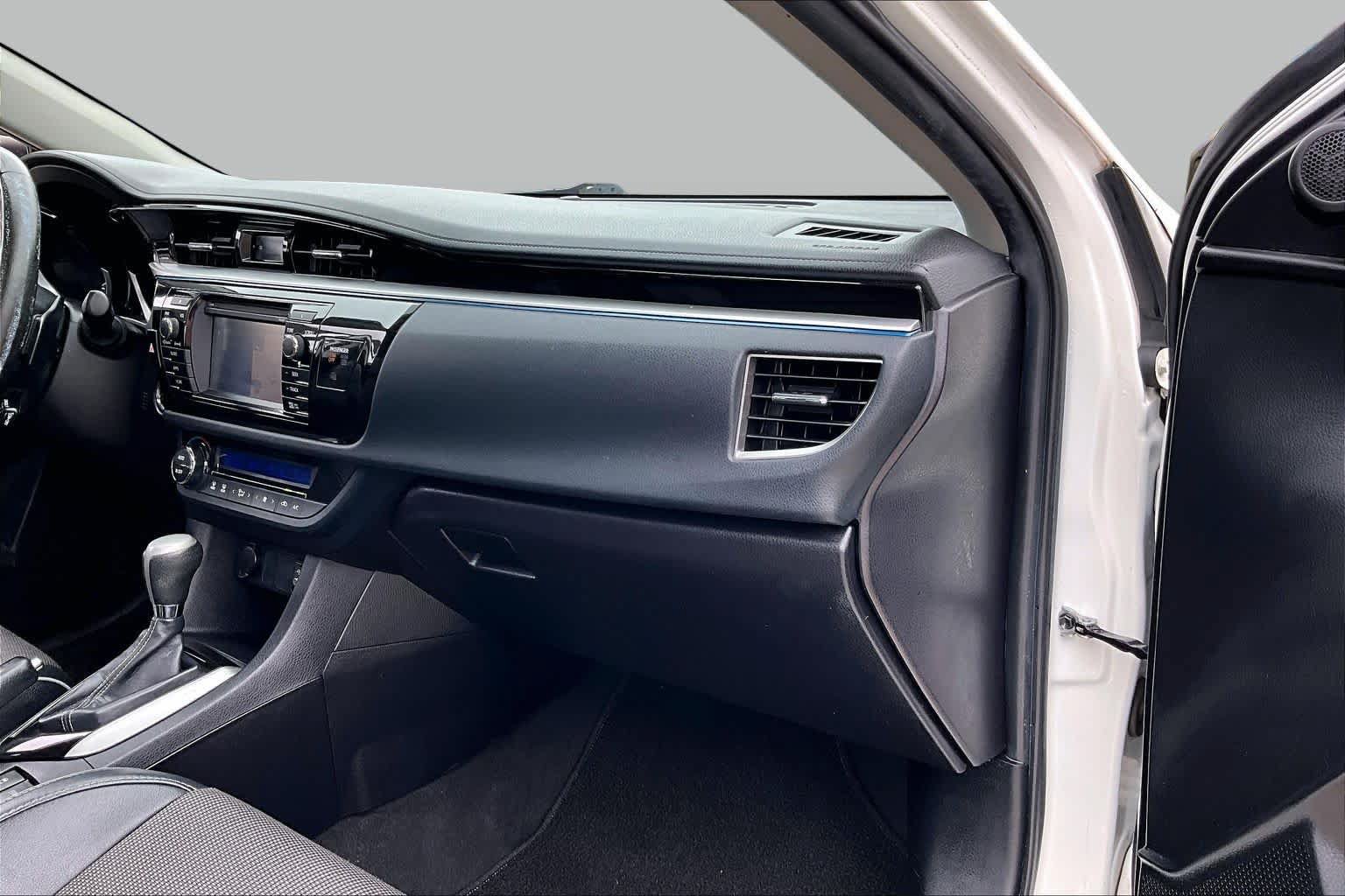 Used 2016 Toyota Corolla S w/ Driver Convenience Package FWD image 18