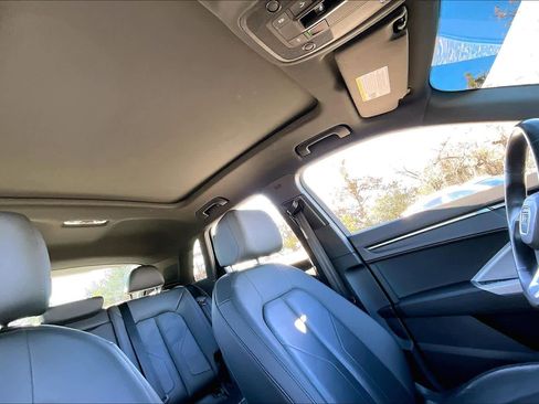 Used 2023 Audi Q3 2.0T Premium w/ Convenience Package image 13