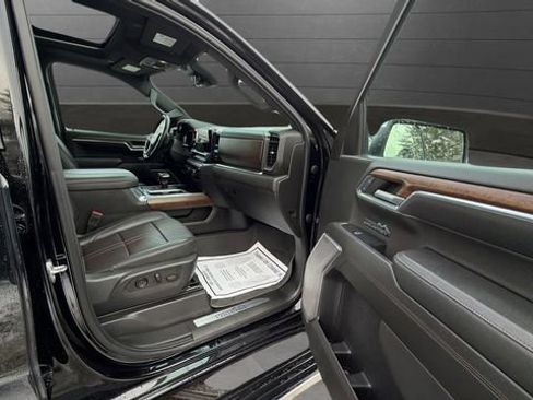 Used 2023 Chevrolet Silverado 1500 High Country w/ High Country Premium Package image 22
