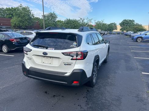 Certified 2023 Subaru Outback Premium AWD/4WD image 4