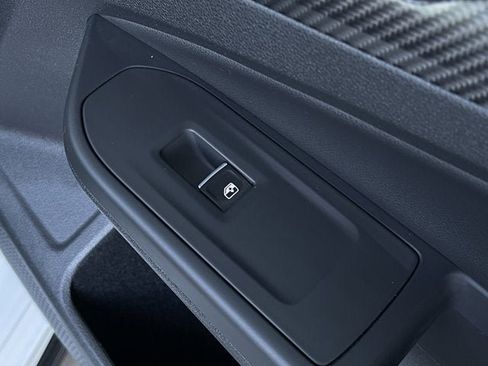 Used 2023 Volkswagen Golf 20th Anniversary Edition image 19