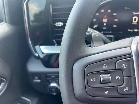 New 2026 GMC Sierra 1500 Elevation image 16