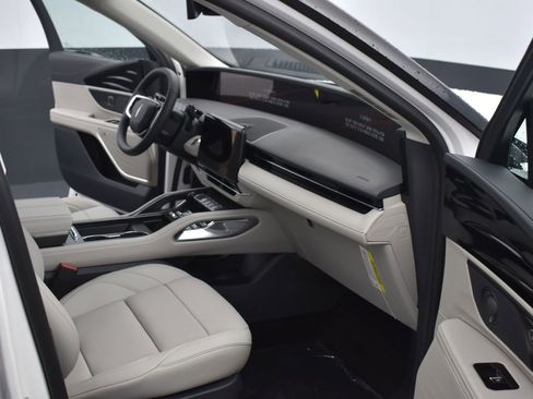 New 2026 Lincoln Nautilus Premier w/ Equipment Group 102A image 16