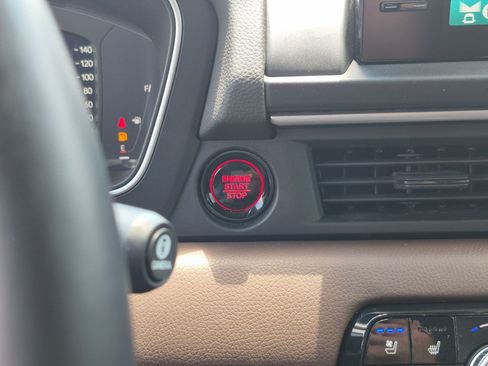 Used 2025 Honda Pilot Elite image 21