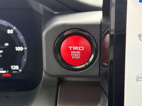 Certified 2025 Toyota Tacoma TRD Sport image 20