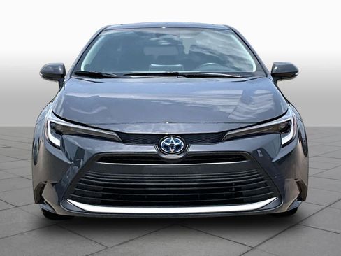 Used 2024 Toyota Corolla XLE FWD image 4