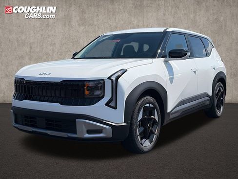 New 2027 Kia Seltos S FWD image 3