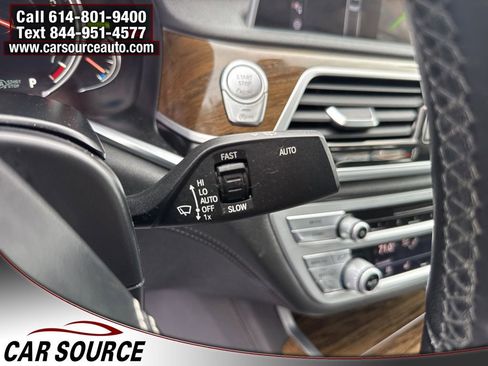 Used 2018 BMW 750i xDrive AWD/4WD image 25