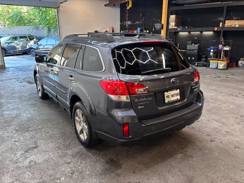 Used 2014 Subaru Outback 2.5i Limited AWD/4WD image 5