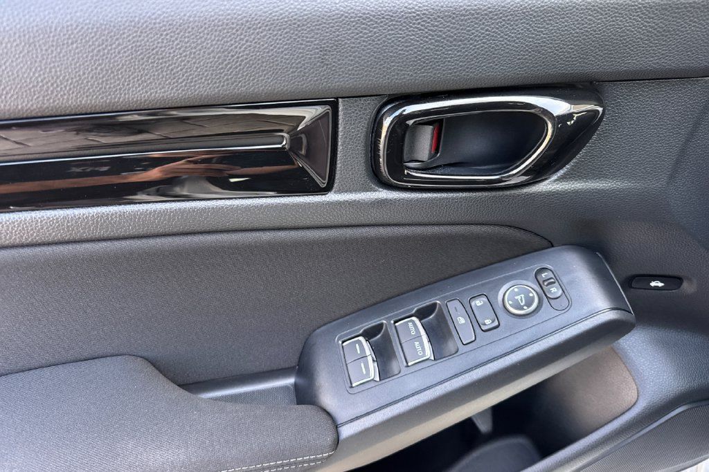 Certified 2025 Honda Civic Sport image 15