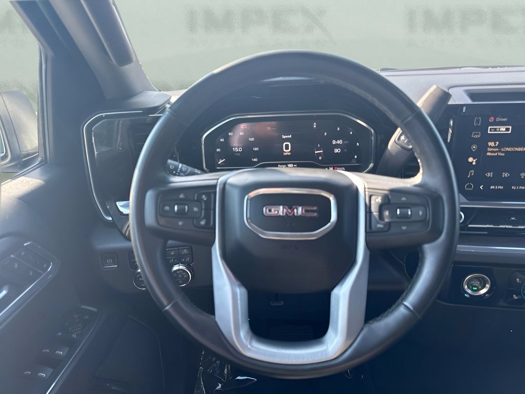 Used 2024 GMC Sierra 1500 SLT AWD/4WD image 9