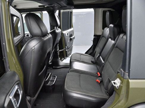 Used 2021 Jeep Wrangler Unlimited Sport image 30