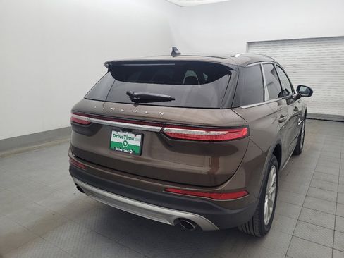 Used 2022 Lincoln Corsair AWD w/ Premium Package image 9