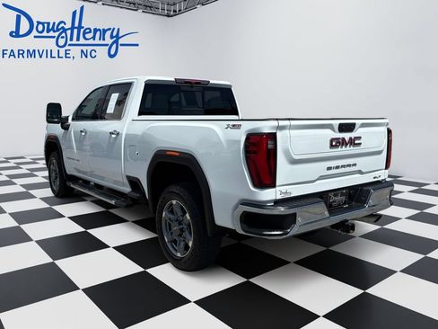 Used 2025 GMC Sierra 2500 SLT w/ SLT Premium Package AWD/4WD image 3