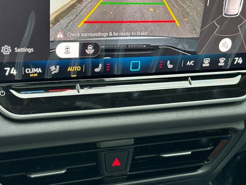 New 2026 Volkswagen Tiguan SE image 19