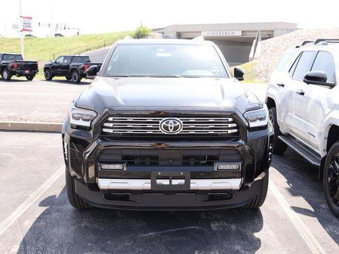 New 2026 Toyota 4Runner Limited AWD/4WD image 3