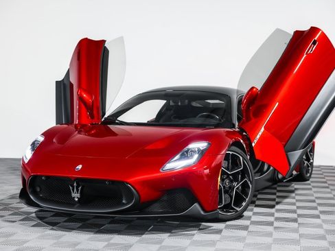 Used 2022 Maserati MC20 Coupe image 9