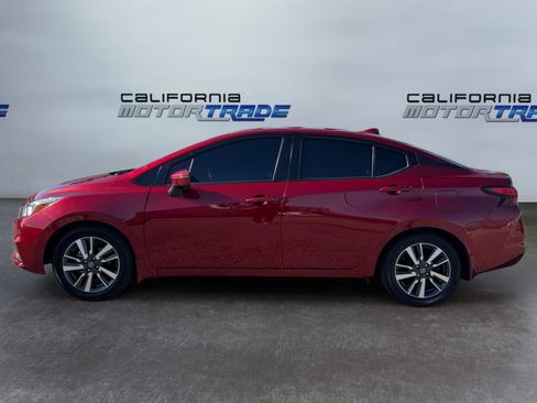 Used 2021 Nissan Versa SV image 8