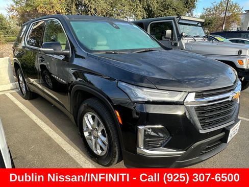 Used 2023 Chevrolet Traverse LS w/ Safety Package FWD image 1