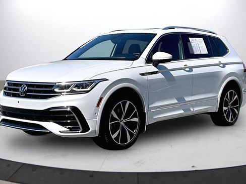 Used 2022 Volkswagen Tiguan SEL R-Line AWD/4WD image 4